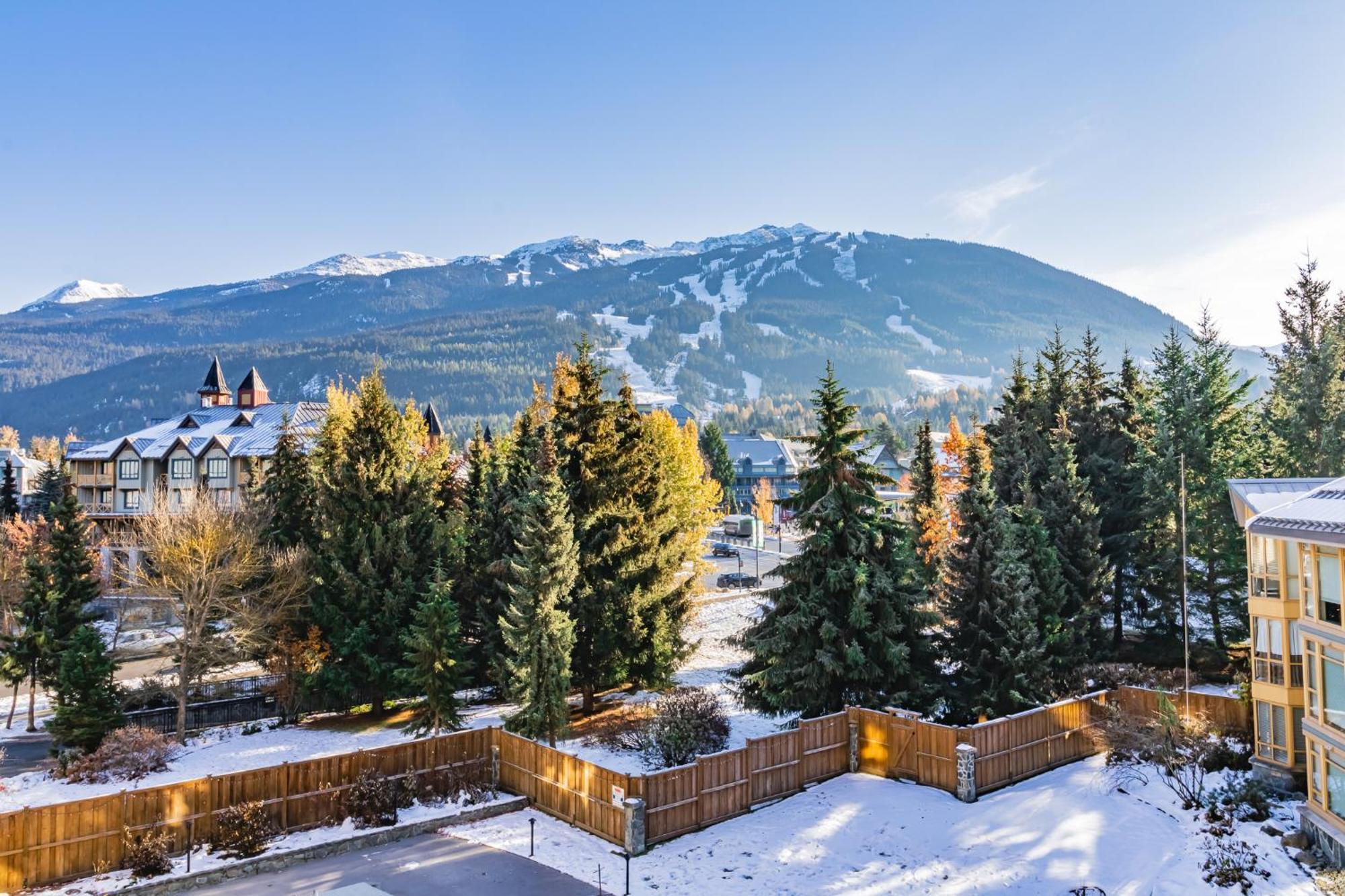 Cascade Lodge By Elevate Vacations Whistler Exteriér fotografie